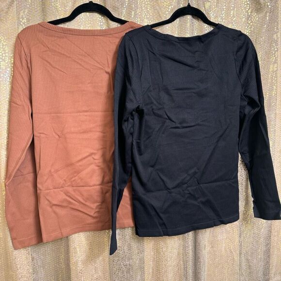 OQQ Black Brown Seamless Stretch Ribbed Button Long Sleeve Top Large NEW - Picture 2 of 6